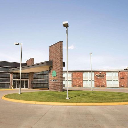 فندق بست ويسترن ذا فولز إن آند سويتس Fergus Falls المظهر الخارجي الصورة